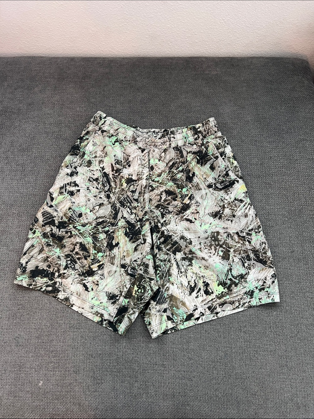 lululemon athletica Men's Abstract Paint-Effect Shorts — Mint, Black & Cream